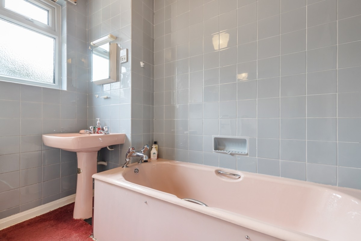 Torwood Court, Old Torwood Road Property for Sale in Torquay John